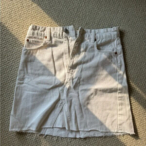 Zara White Skirt! Size small🤍